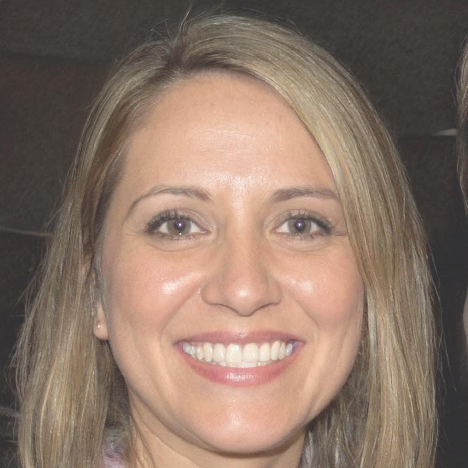 Portret Anny Brzezińskiej, koordynatorki programów rozwoju